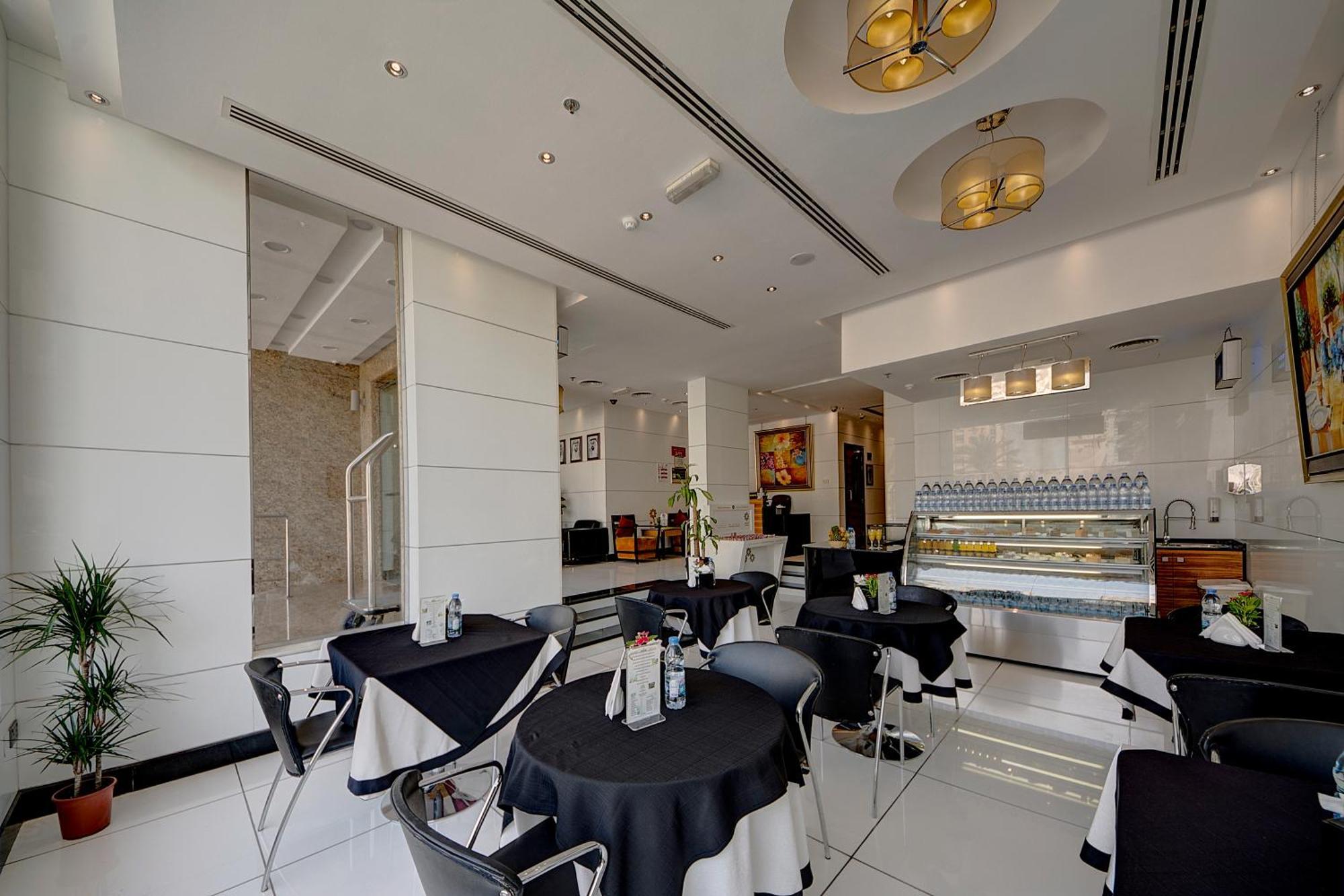 Rayan Hotel Corniche Sharjah Exterior foto